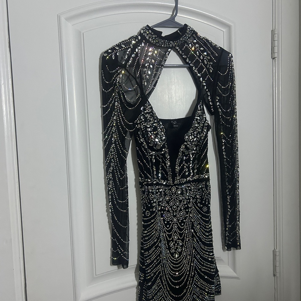 Windsor Black Embellished Long-Sleeve Evening Dress